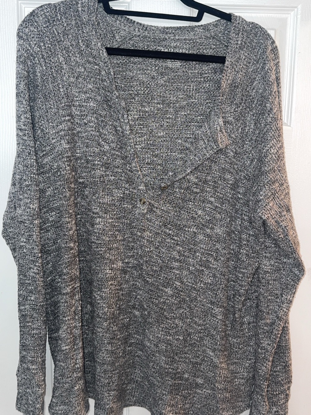 American Eagle Gray Marled Knit Henley